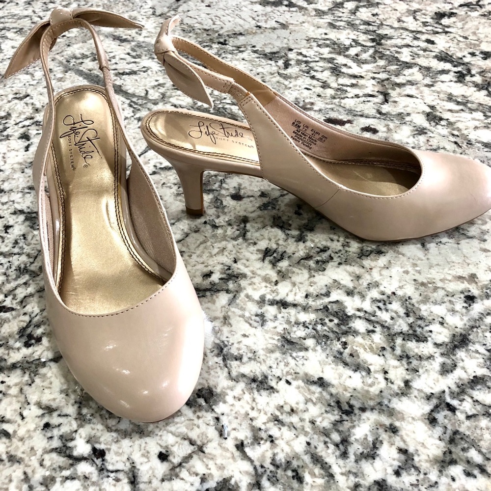 Life Stride Nude Slingback Heel